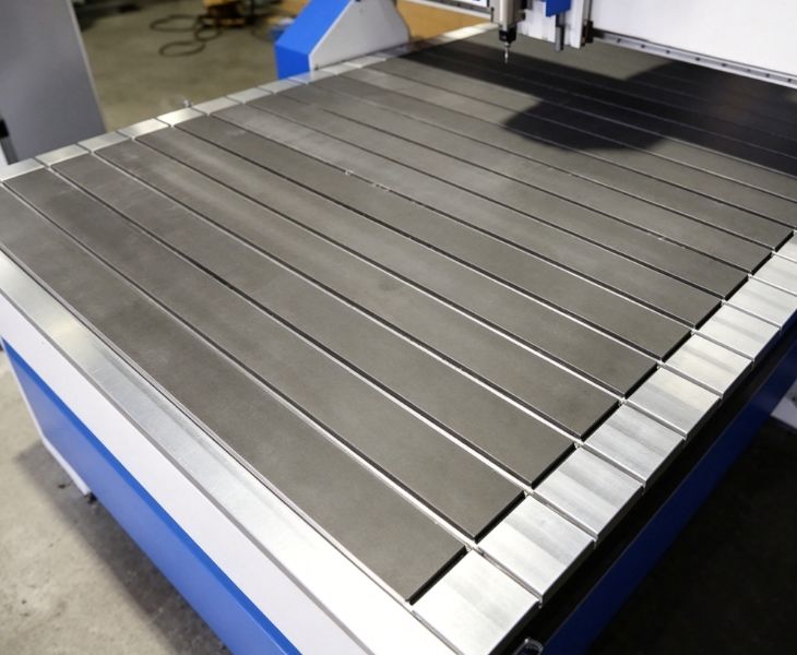 Heavy-Duty Low-Bed Worktable