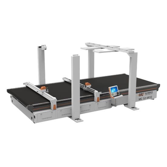 3000mm × 3000mm Genuine Leather Cutting Machine