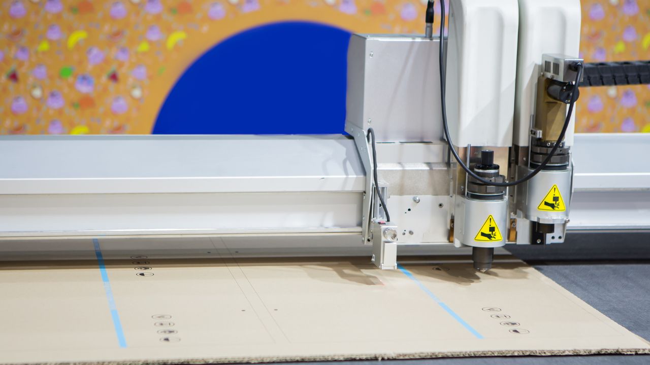 Factors Influencing the Price of a Straight Knife Cutting Machine